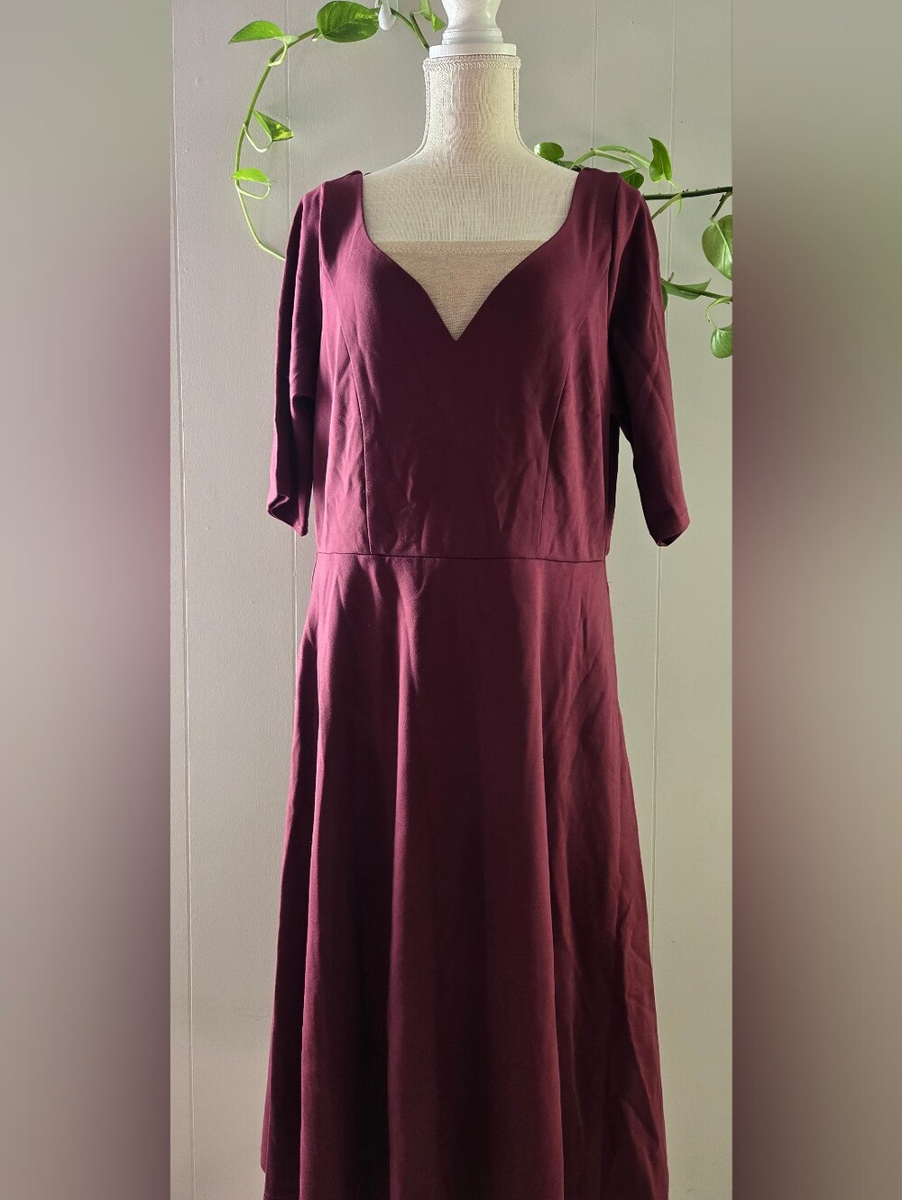 City Chic Plum V-Neck Midi Dress